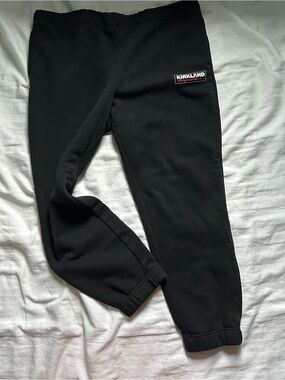 Kirkland Signature Black Jogger Sweatpants with Logo Patch